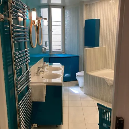 Charmant Appartement Apartment *